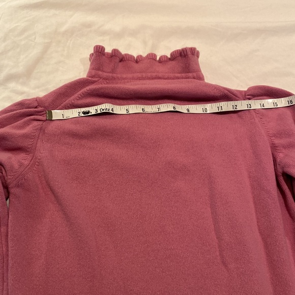 Beautiful vintage French cashmere ruffle pearl button sweater, XSP - Picture 10 of 12